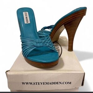 Steve Madden Turquoise platform sandals